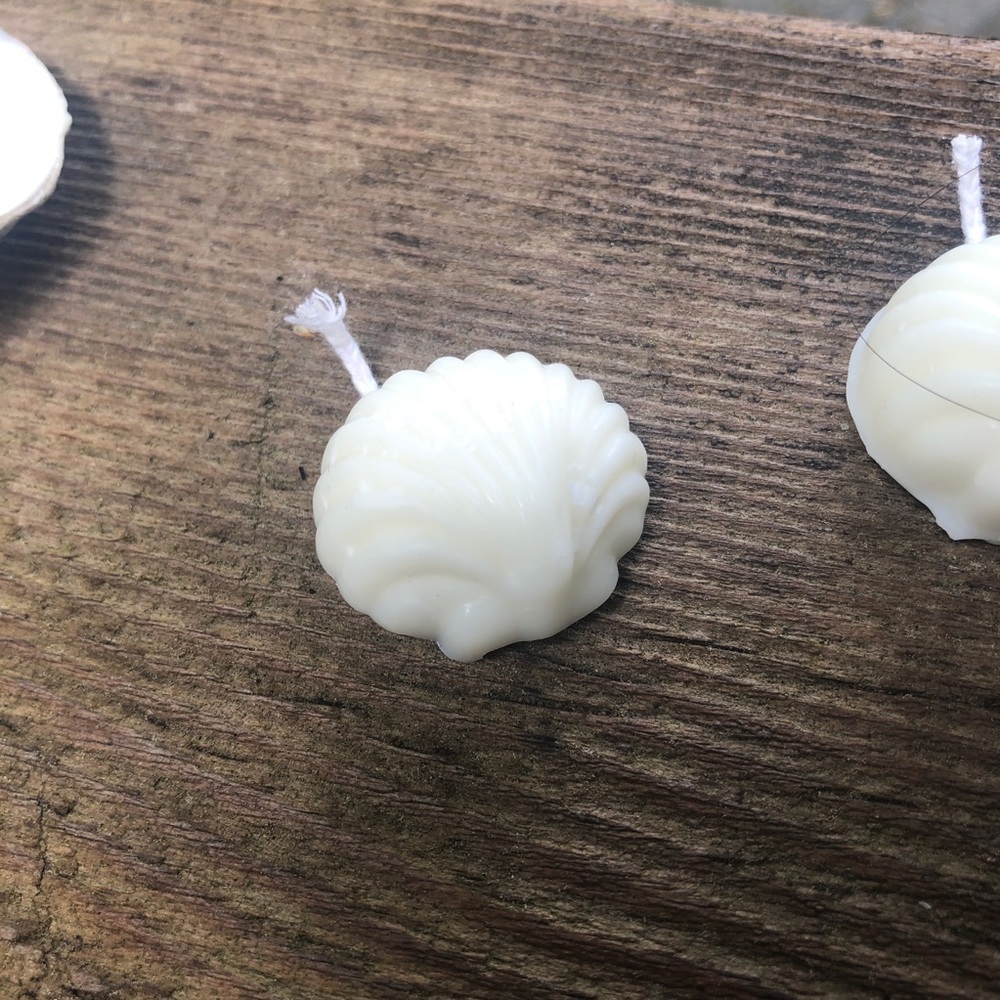 🐚 Homemade Mini Shell Candles 🐚 - Picture 3 of 3